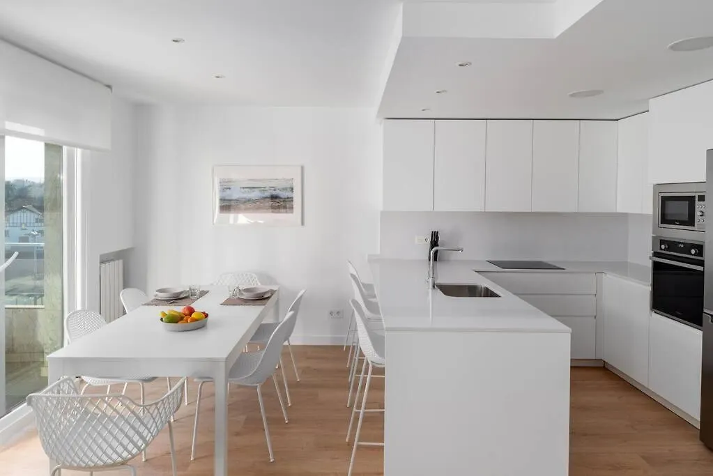 Bright Apartment With A/C, Parking Optional サン・セバスティアン スペイン